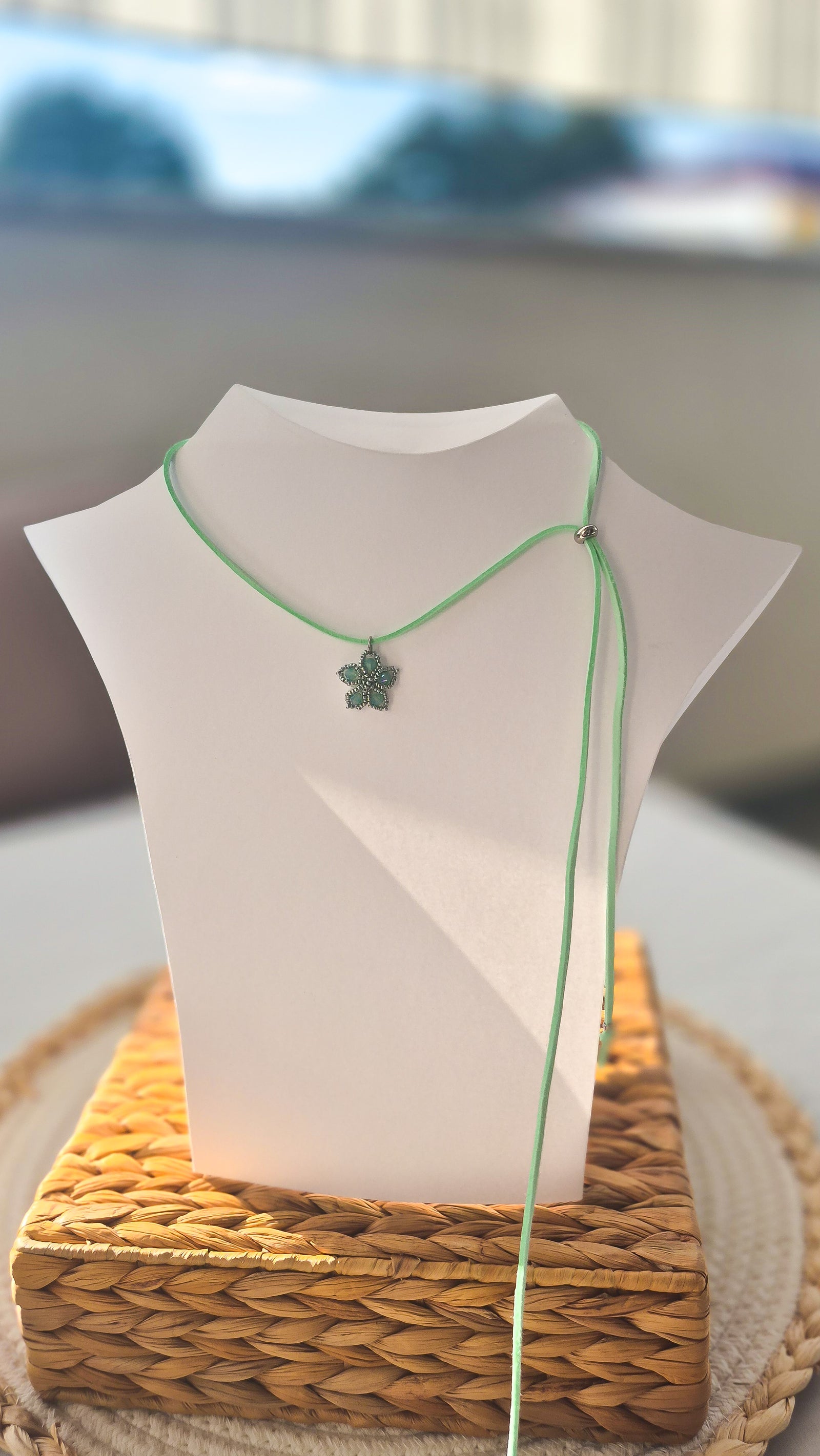 Collana cordino corta